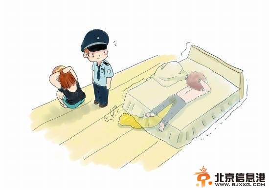 男子嫖娼遇查躲床底 因太紧张尿裤子露馅