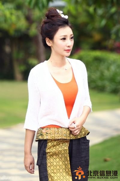 柳岩自曝浓妆艳抹被当性工作者 否认胸大(图)