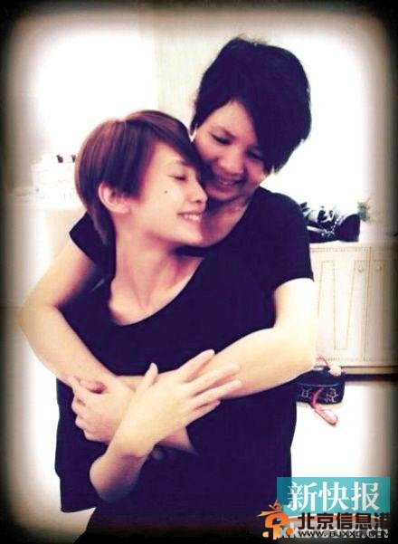 杨丞琳庆生晒与母亲合照2人亲密似姐妹(图)