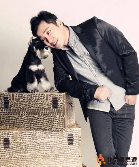 谭耀文与宠物狗