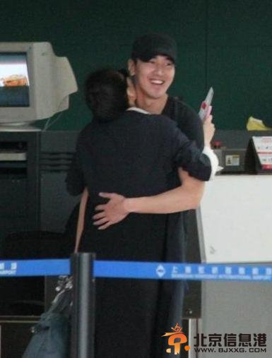 高圆圆赵又廷领证 赵爸之前可能不知情