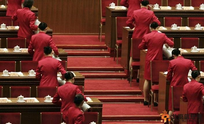 带你走进鬼扯的礼仪小姐训练课程 是形式大国还是选美比赛