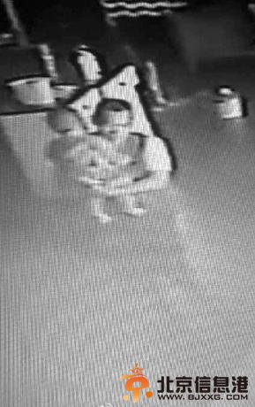 婴儿被抱走后身亡系火锅店员工仇杀 王文连因只鸡引发血案