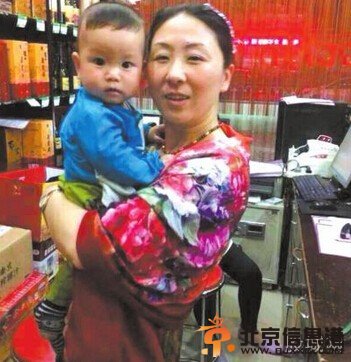 男子火锅店抱走10月婴儿杀