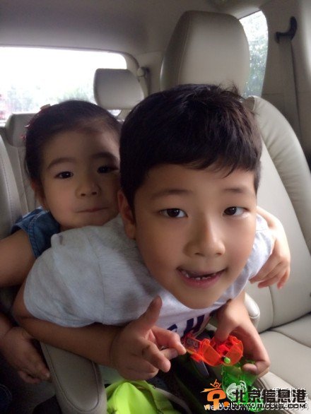 郭涛4岁女儿Isabella正面照曝光 郭涛女儿儿子合照公开