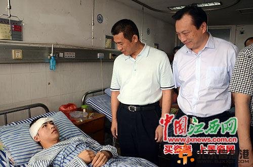 考生夺刀救人无缘<a href='http://www.bjxxg.cn/edu/gaokao/' target='_blank'><u>高考</u></a>：康复后参加单独考试