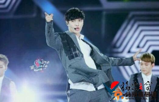 韩国2014梦想演唱会EXO花絮:鹿晗显领袖气场灿烈真挚伯贤眼线魅惑