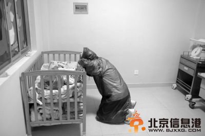 女孩昏睡中被扔弃婴岛 24小时12名儿童遭遗弃创纪录【组图】