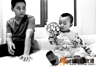 重庆被摔男童术后性情大变 脾气暴躁不顾大人感受