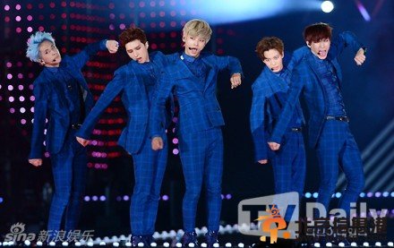 第20届韩国梦想演唱会现场高清大图 少女时代EXO登台献唱