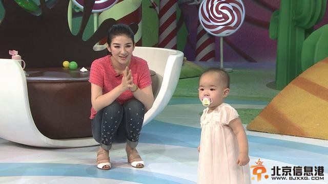 “严母”黄奕分享<a href='http://www.bjxxg.cn/baby/' target='_blank'><u>育儿</u></a>经为爱女不舍生“二胎”