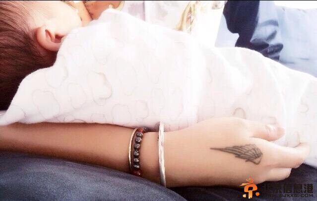 杨幂女儿小糯米背影照曝光 周笔畅自认为干爹