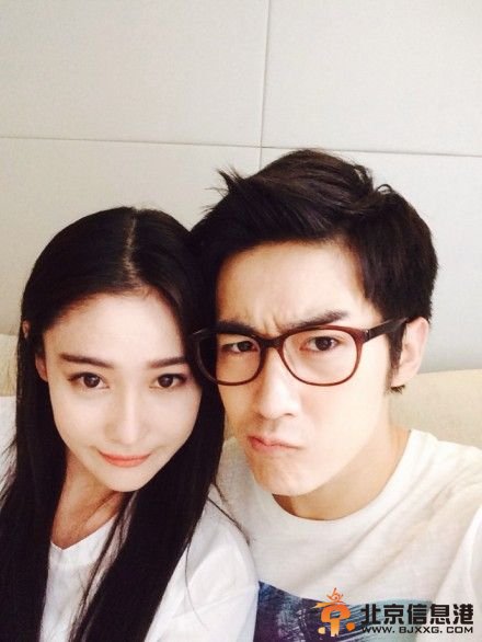 张馨予说服弟弟出道