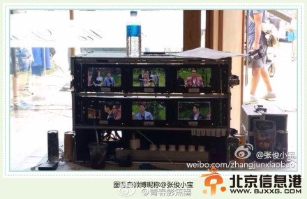 江苏卫视《最强天团》韩国首尔录制现场照片 fx宋茜任固定主持人