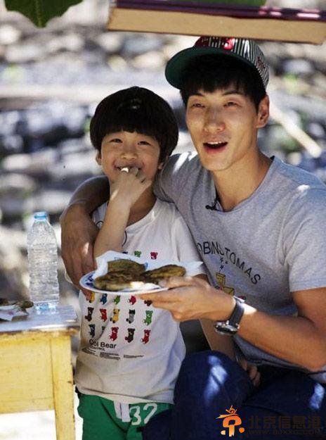 《爸爸去哪儿》(在线观看)中“好爸爸”张亮将某<a href='http://www.bjxxg.cn/house/' target='_blank'><u>房产</u></a>中介网站告上法庭