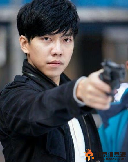 李胜基被刺伤眼致角膜和眼球受伤 尚不知晓是否需要整容恢复（图）