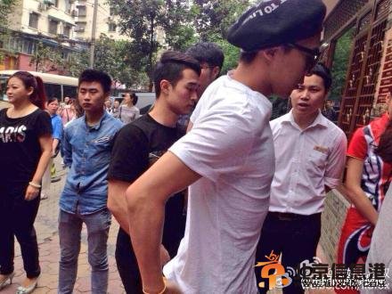 曝BigBang权志龙成都吃火锅 权志龙火锅店现场高清大图