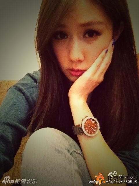 柯震东新欢私照曝光 网友：长发披肩大眼清纯可爱【图】