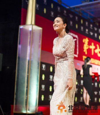 上海国际电影节2014开幕式 点评最佳着装<a href='http://www.bjxxg.cn/ent/mingxing/' target='_blank'><u>女明星</u></a>