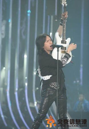 组图：张柏芝表白黑豹主唱张淇 称想找<a href='http://www.bjxxg.com/health/liangxing/' target='_blank'><u>男人</u></a>生第三胎