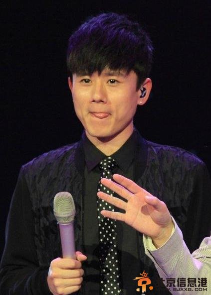 张杰潜水删微博 粉丝叫屈喊话删一补十