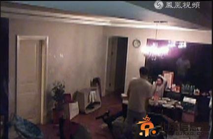 黄奕家暴视频曝光 老公黄毅清大喊：打你了吗