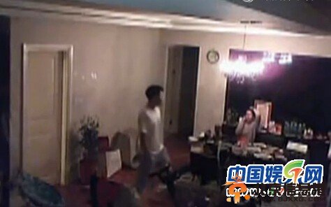 黄奕与老公家中吵架监控曝光