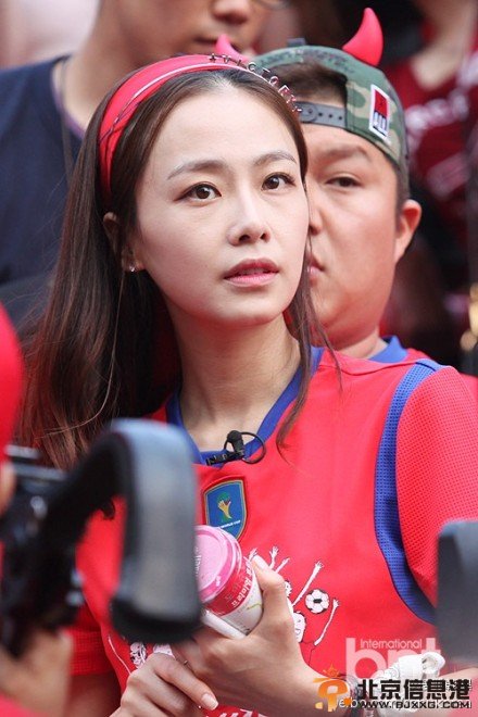 Roommate成员街头应援2014世界杯韩国足球 应援现场高清大图