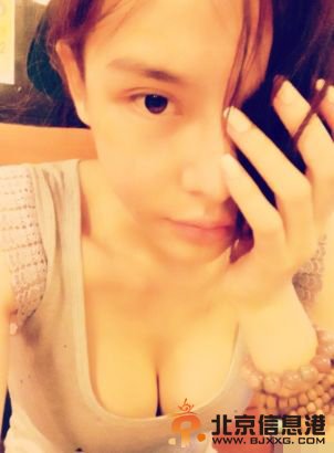 释小龙现任女友是谁?释小龙女友王若伊个人资料照片微博介绍