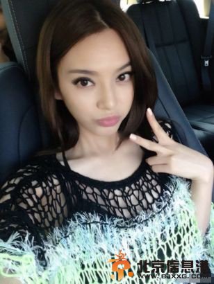 释小龙现任女友是谁?释小龙女友王若伊个人资料照片微博介绍