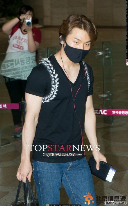 Bigbang大成赴日活动机场现场照高清大图公开