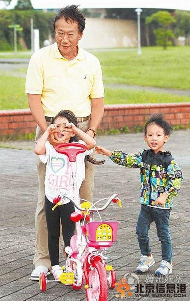 郭台铭老婆曾馨莹怀孕4个月 第三胎性别未知