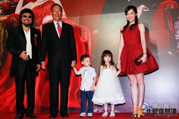 郭台铭老婆曾馨莹怀孕4个月 第三胎性别未知