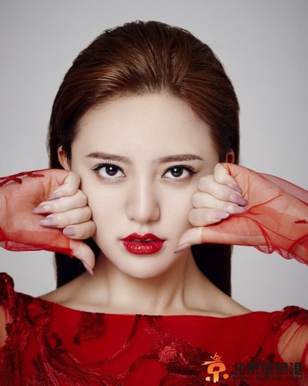 阿兰《为爱成魔》MV发布