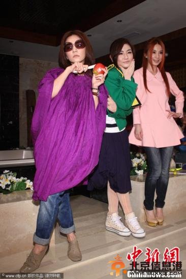 Ella满33岁 老公赞：美得无法无天的老婆(图)