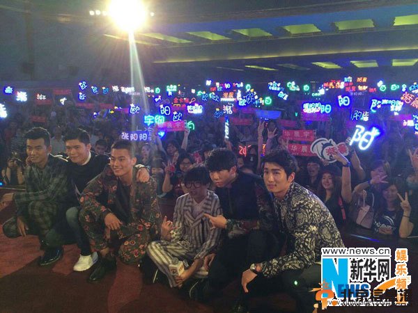 快男<a href='http://www.bjxxg.cn/ent/dianying/' target='_blank'><u>电影</u></a>《我就是我》上海点映黄牛炒票至2000元