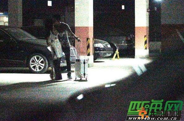 陈思诚出轨门女主角与男友接吻照曝光 高调秀甜蜜