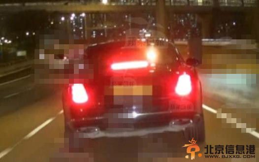 黄奕坐上逾500万的座驾