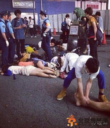 东京新宿女生集体昏倒 校方刻意隐瞒些或被下药意欲迷奸