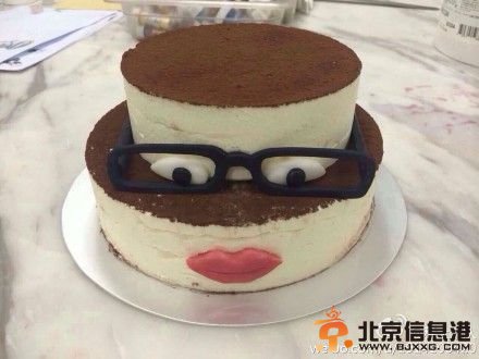章子怡为汪峰特别定制的蛋糕