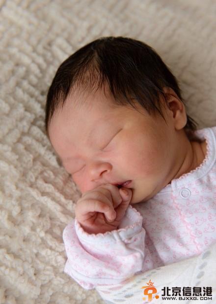 阿雅宣布女儿出生 并称已与老公美国注册结婚