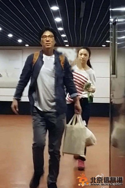 汤唯与未婚夫宣布订婚后首度露面