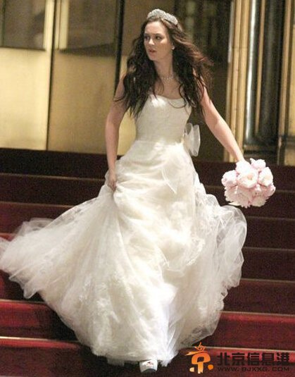 新郎难忘旧爱婚礼现场逃婚 落单新娘怒而起诉