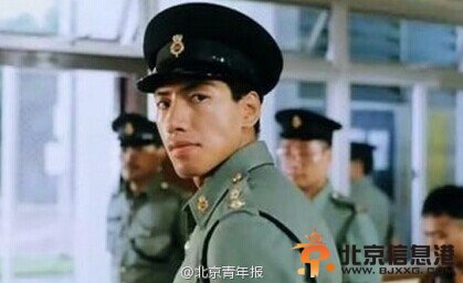 张耀扬吸毒 公众人物频频吸毒主动传播负能量这样做合适么?