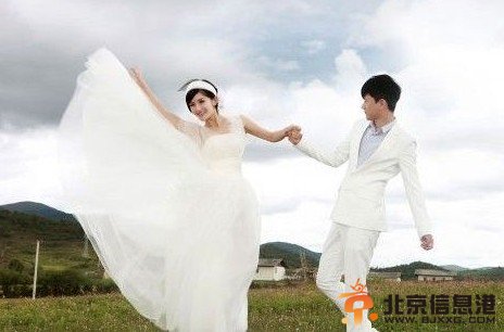 邓紫棋疑介入张杰婚姻 被批最会炒作女星