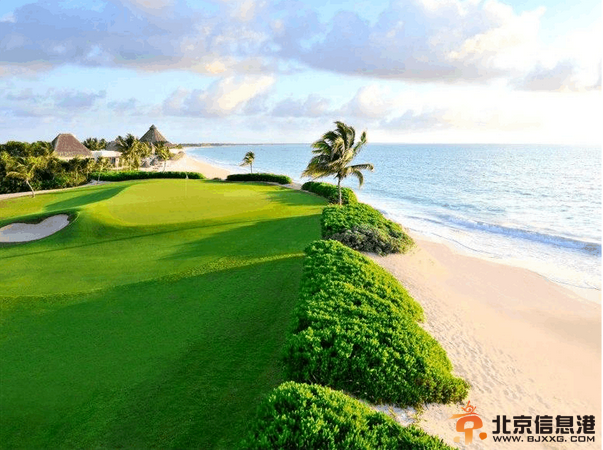 组图：全球唯一能漂浮水中高尔夫球场 世界最美八大高尔夫球场绝美风光一览