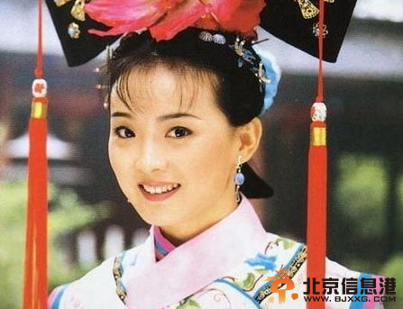 王艳遭儿子吐槽日消费数万 还记得那些年清新脱俗的晴格格白飞飞水芙蓉吗？