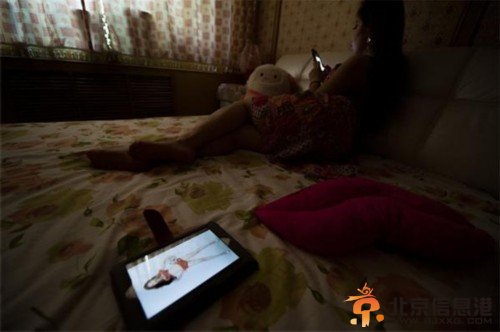 90后研究生臀模赵霏儿的故事 获封“西安第一臀”