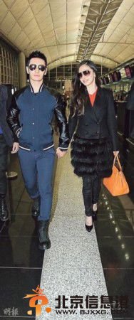 黄晓明否认求婚baby 称:是陪父母来马尔代夫度假的(图)