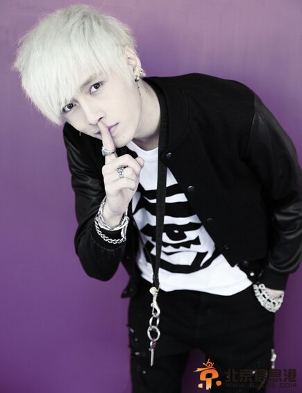 方逸伦高清写真 